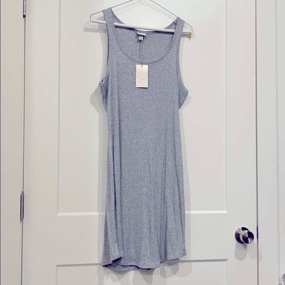 Gray Summer Dress! Can be Bodycon or not. New!